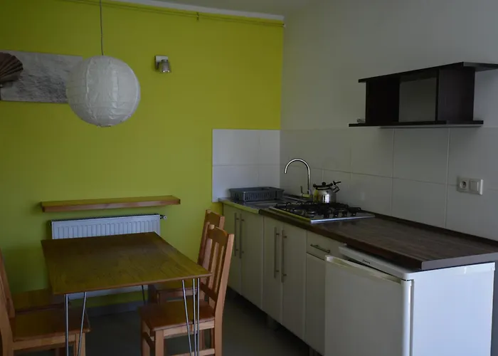 Casa de Férias Domyletnie Maly Dom 46 M2 Z Ogrodzona Dzialka