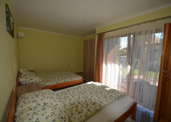 Casa de Férias Domyletnie Maly Dom 46 M2 Z Ogrodzona Dzialka Sarbinowo