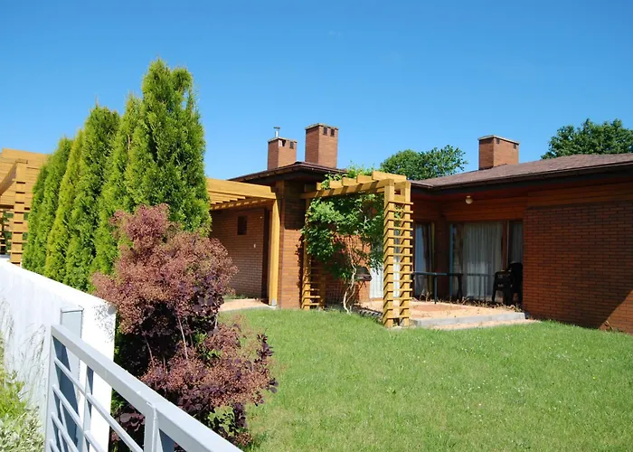 Casa de Férias Domyletnie Maly Dom 46 M2 Z Ogrodzona Dzialka